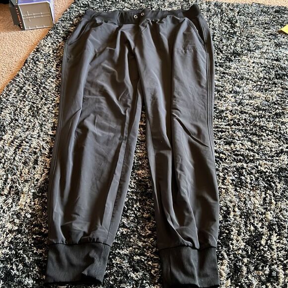 Athleta size 12 black pants - Picture 2 of 7
